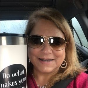 Meet your Posher, Cheryl